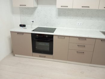 Кухонный гарнитур высокий Латте 3000 мм, Стол. 38 мм в Сысерти - sysert.mebel-e96.ru